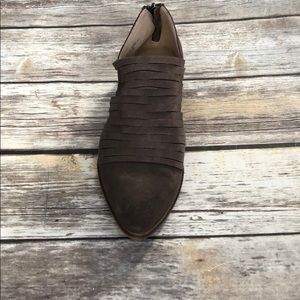 Chinese Laundry booties size 9